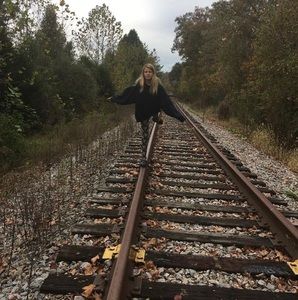 Meet your Posher, Ray